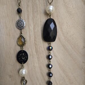 Avon Black and Gold Necklace